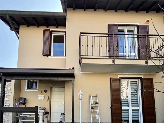 Casa trilocale in vendita in Gambolo