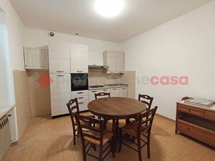 Appartamento trilocale in affitto in Via Marconi San Nicolò, Spoleto