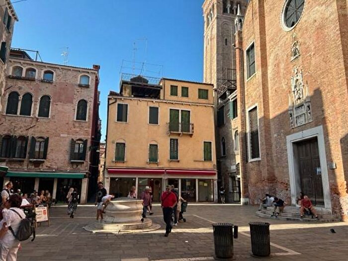 Appartamento trilocale in affitto in San Polo, Rialto, Venezia