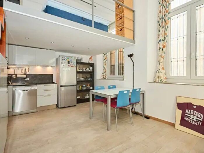 Appartamento trilocale in vendita in Via Melzo, Milano