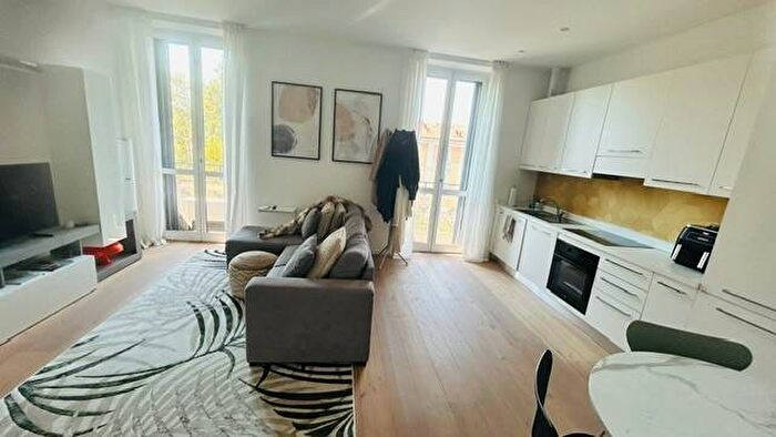 Appartamento bilocale in affitto in Via Francesco Burlamacchi, Porta Romana Medaglie d'Oro, Milano
