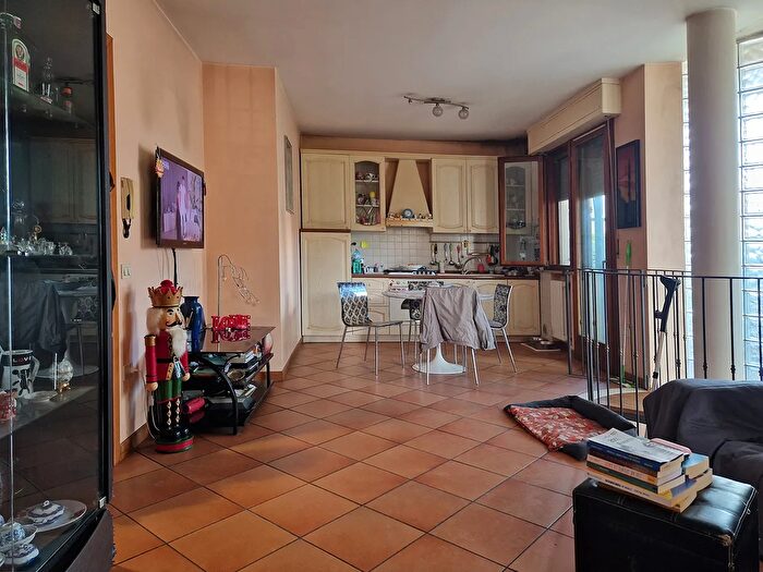 Appartamento con 6 locali in vendita in Via Solferino, Pesaro