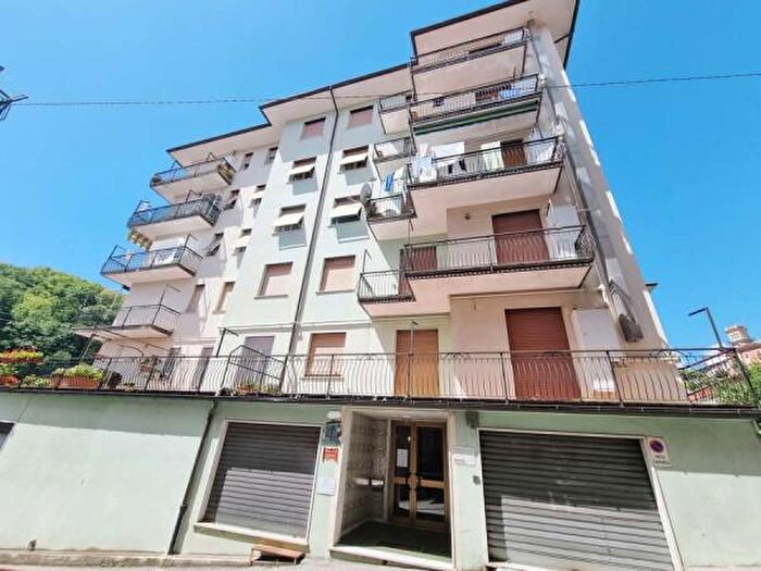 Appartamento quadrilocale in vendita in Moconesi