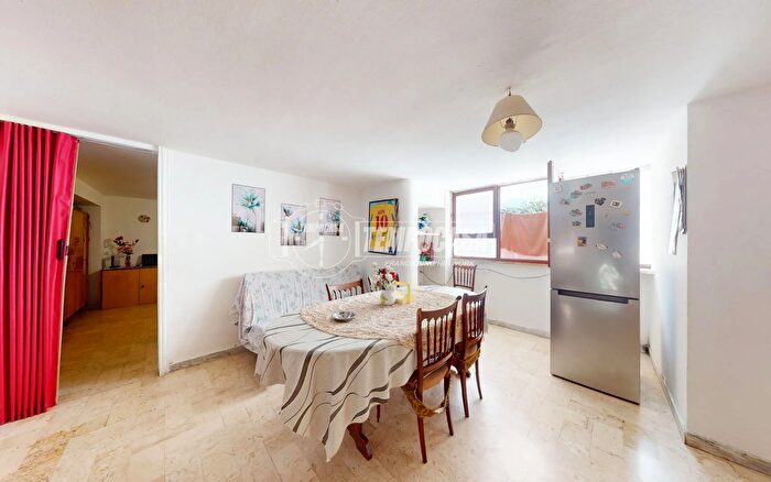 Appartamento trilocale in vendita in Via Giovanni Boccaccio, Lecce