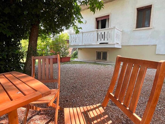 Appartamento quadrilocale in affitto in Laghetto, Vicenza