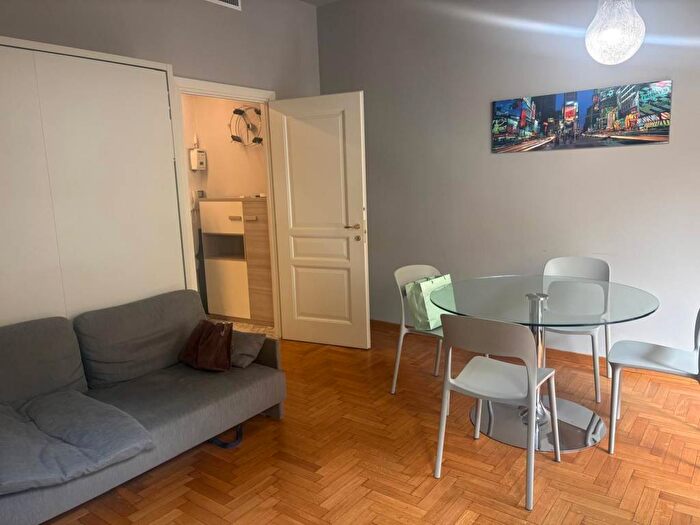 Appartamento bilocale in affitto in Via Giuseppe Sapeto, Corso Genova, Milano