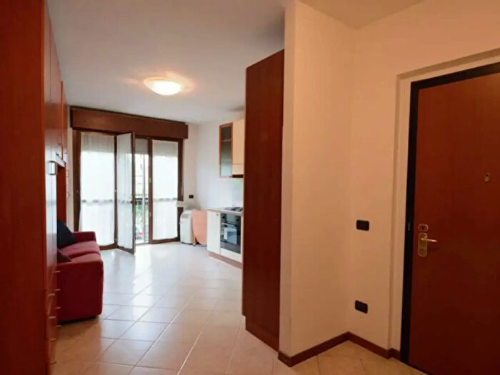 Appartamento monolocale in affitto in Via Bolzano, Milano