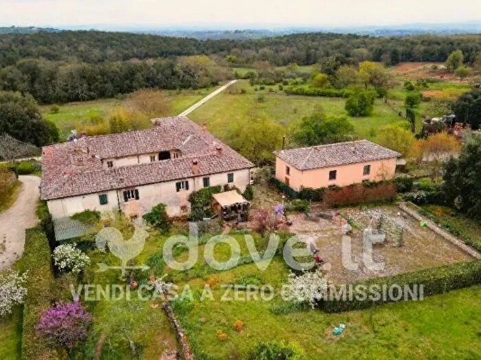 Casa con 6 locali in vendita in Strada di Lecceto, Siena