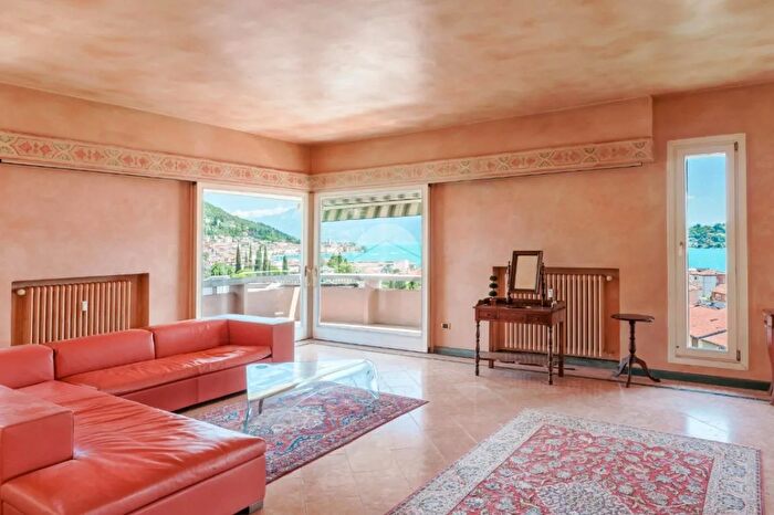 Appartamento quadrilocale in vendita in Via Maria Montessori, Salo