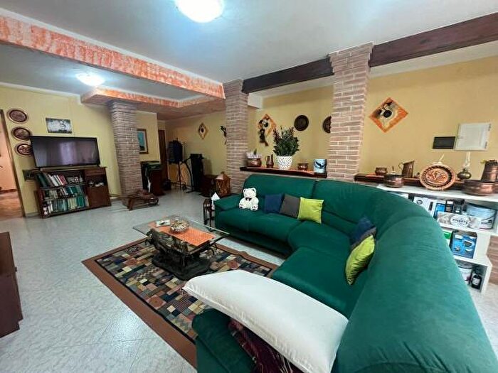 Casa con 6 locali in vendita in Piazza Giuseppe Garibaldi, Mesola