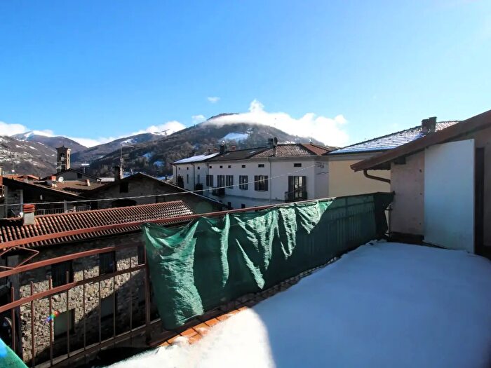 Casa con 14 locali in vendita in Via Morelli, Alta Valle Intelvi