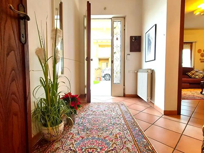Casa con 7 locali in vendita in I Cianciano, Lucca
