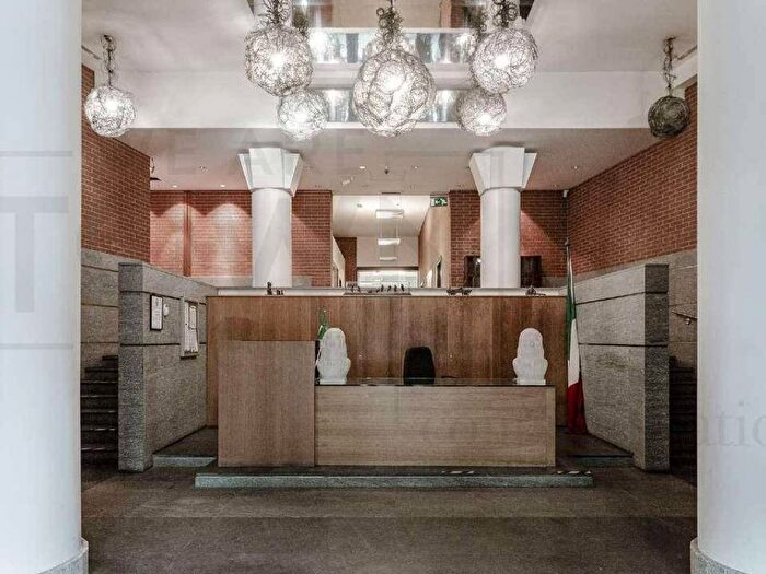 Appartamento quadrilocale in affitto in Ripa di Porta Ticinese, Navigli Darsena, Milano