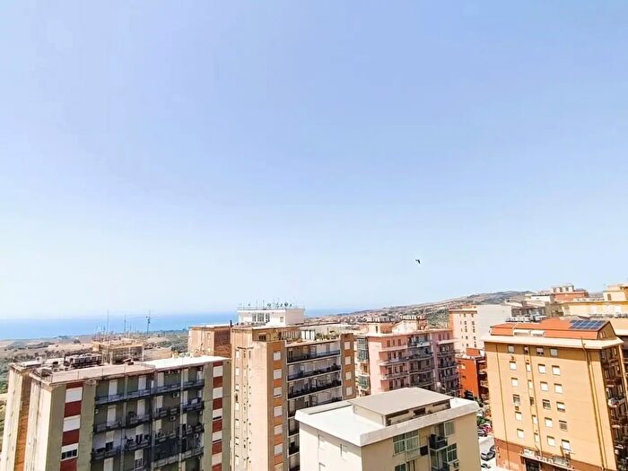 Appartamento trilocale in vendita in Via Dante, Agrigento