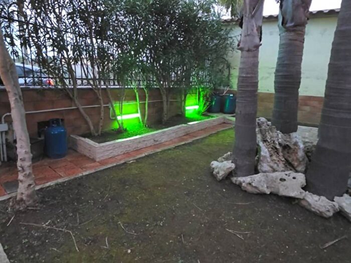 Casa con 5 locali in affitto in Via Domitiana, Licola Paese, Giugliano in Campania