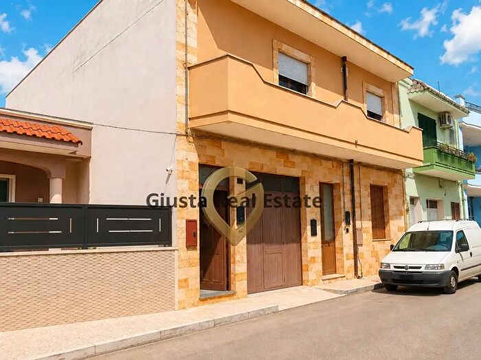 Casa trilocale in vendita in Via Filippo Turati, Cellino San Marco