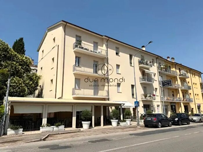 Appartamento trilocale in vendita in Viale Guglielmo Marconi, Spoleto