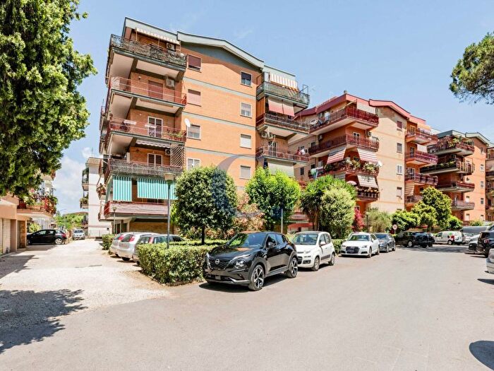 Appartamento trilocale in vendita in Via Trapani, Centro, Ladispoli