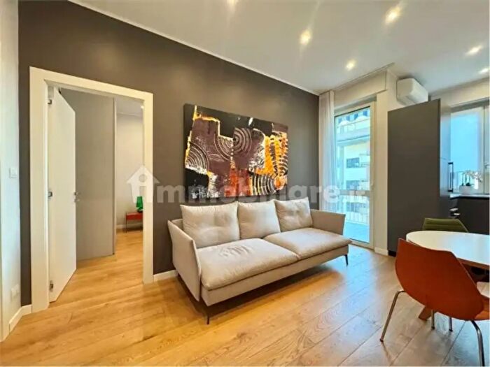 Appartamento bilocale in vendita in Via Zurigo, Milano