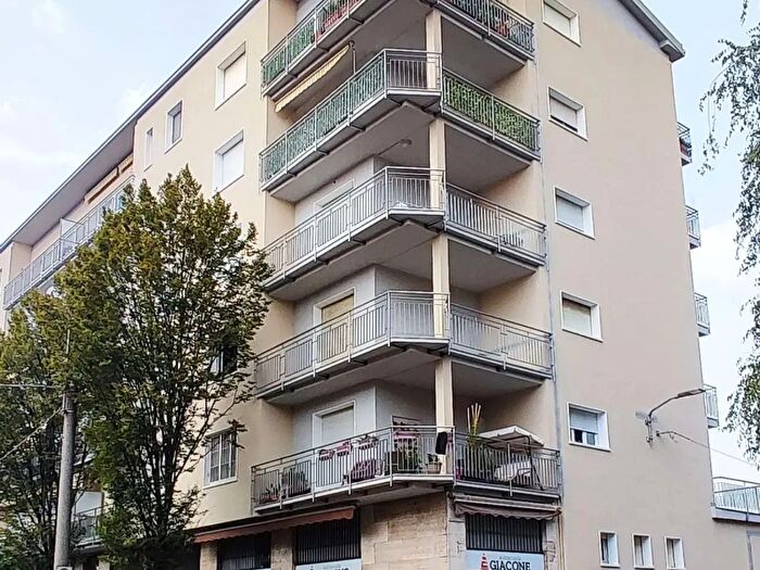Appartamento trilocale in vendita in Via Lombardia, Castellanza