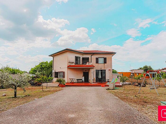 Casa con 6 locali in vendita in Via Enrico Berlinguer, Valle Martella, Zagarolo