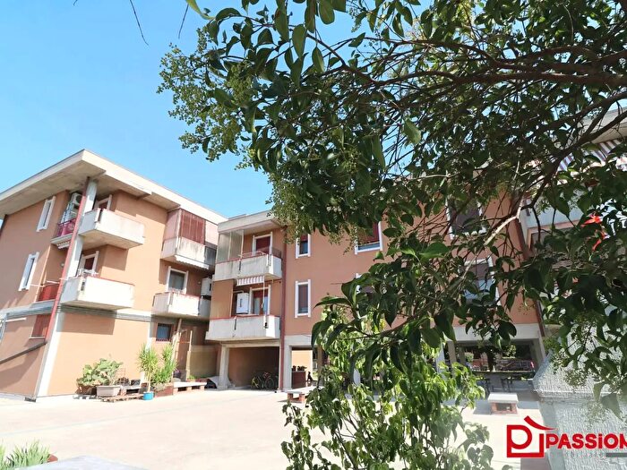 Appartamento con 5 locali in vendita in Via Papa Giovanni Paolo I, San Pietro In Cariano