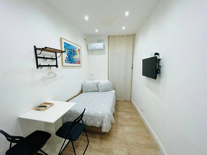 Appartamento monolocale in affitto in Via San Giosafat, Cassaro, Palermo