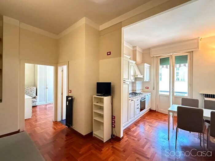 Appartamento bilocale in vendita in Via Uguccione della Faggiola, Firenze