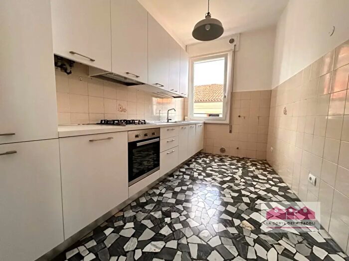 Appartamento trilocale in affitto in Piazza del Castello, Vicenza