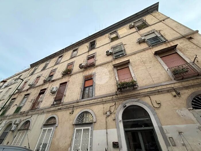 Appartamento bilocale in vendita in Via Antonio Genovesi, Napoli