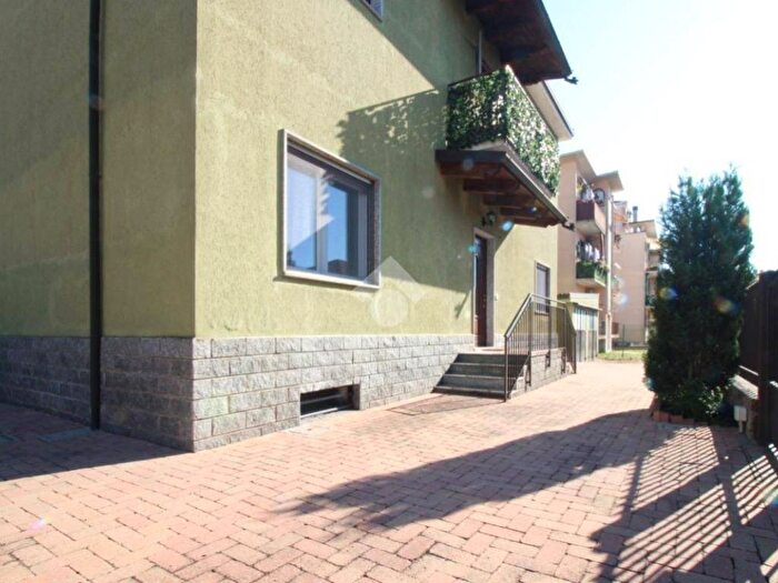 Casa bilocale in affitto in Via Romagna, Crosione, Pavia