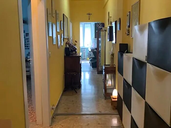 Appartamento trilocale in vendita in Via Pietro Pariati, Reggio nell'Emilia