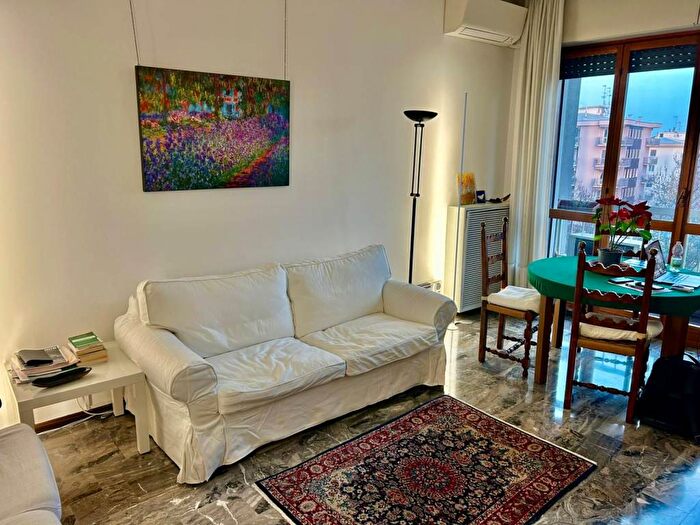 Appartamento bilocale in affitto in Via Maggio, Segrate Centro, Segrate