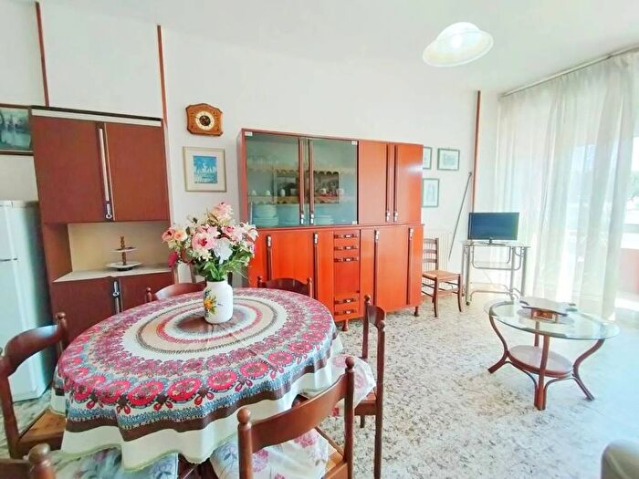 Appartamento quadrilocale in affitto in Via Litoranea, Zona Nuova Pratoranieri, Follonica