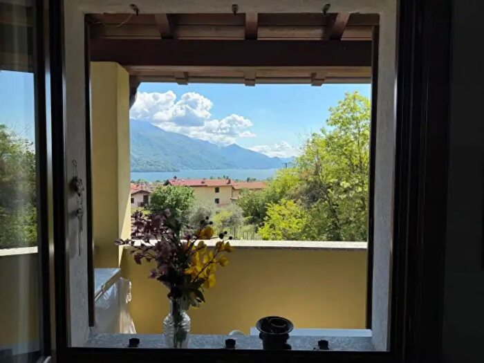 Appartamento bilocale in vendita in Via Ballotta, Gravedona ed Uniti