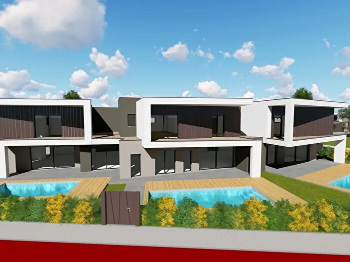 Casa quadrilocale in vendita in Strada Budellungo, Parma