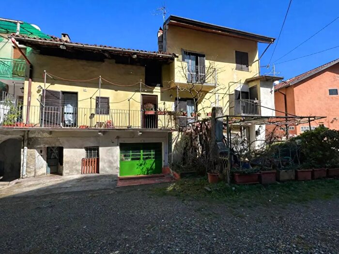 Casa con 5 locali in vendita in Vicolo Riva, Chiusa Di San Michele