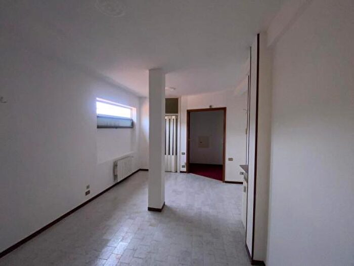 Appartamento trilocale in vendita in Via Galileo Galilei, Sanremo