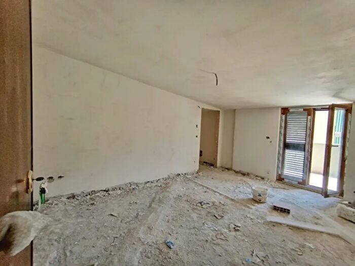 Appartamento bilocale in vendita in Via SantAndrea Apostolo, Solofra