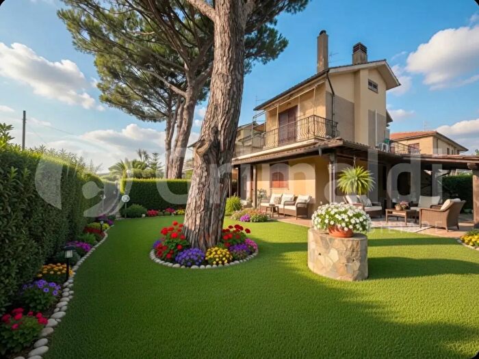 Casa quadrilocale in vendita in Strada Statale, Santa Marinella