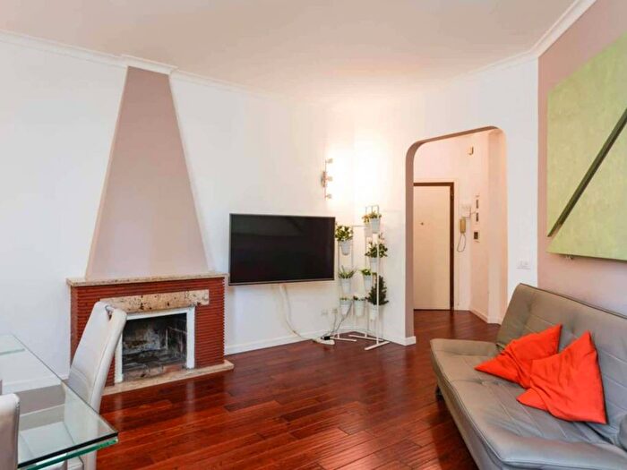 Appartamento bilocale in affitto in Via Archimede, Euclide, Roma