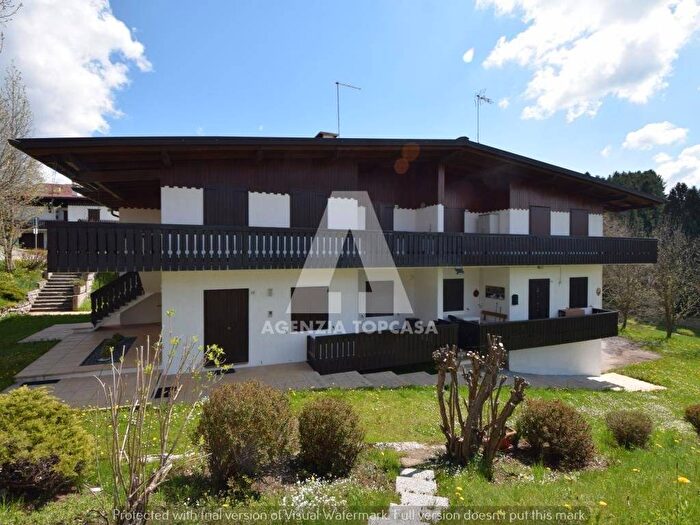Appartamento quadrilocale in affitto in Via Ghelpach, Centro, Gallio