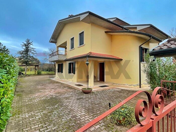 Casa con 6 locali in affitto in strada di longara, Santa Croce Bigolina Longara, Vicenza