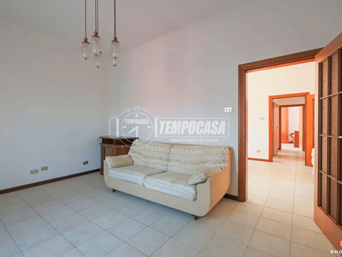 Appartamento quadrilocale in vendita in Via Arno, Bologna