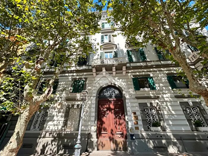 Appartamento bilocale in vendita in Via Scarlatti, Napoli