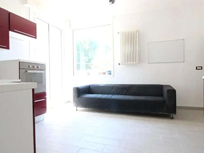 Appartamento bilocale in vendita in Viale Giuseppe Giusti, Rimini