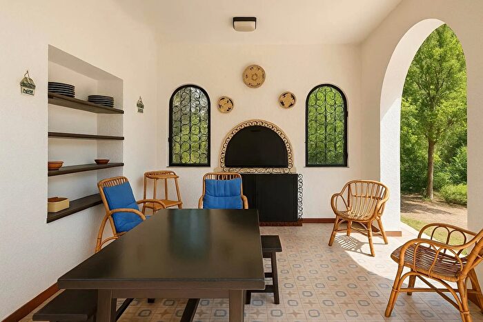 Casa quadrilocale in vendita in Pula, Pula