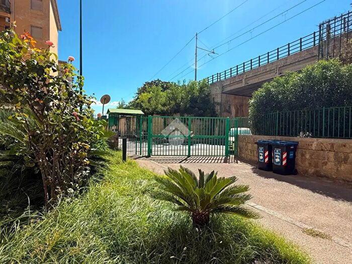 Appartamento trilocale in vendita in Via Fabrizio Padula, Napoli