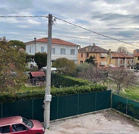 Casa quadrilocale in affitto in Via Magini, Paleotta, Fano