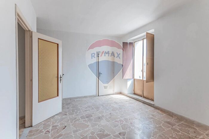 Casa con 5 locali in vendita in Via Acquanuova, Caltagirone